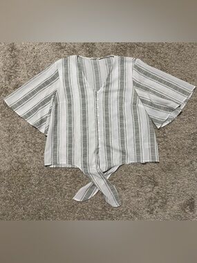 Lush White Gray Striped Tie Front Blouse Women’s Small Flowy Top